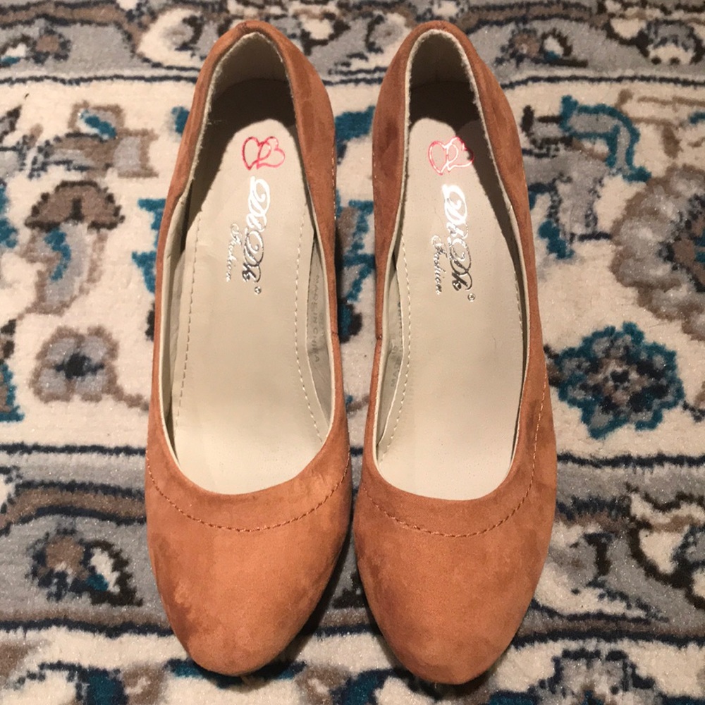 Camel colored wedges!